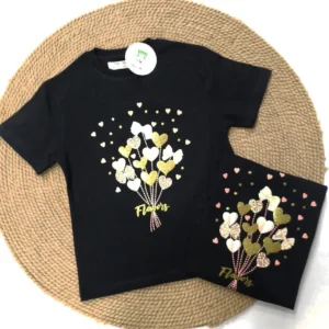 تی‌شرت دخترانه با طرح گل‌و قلب